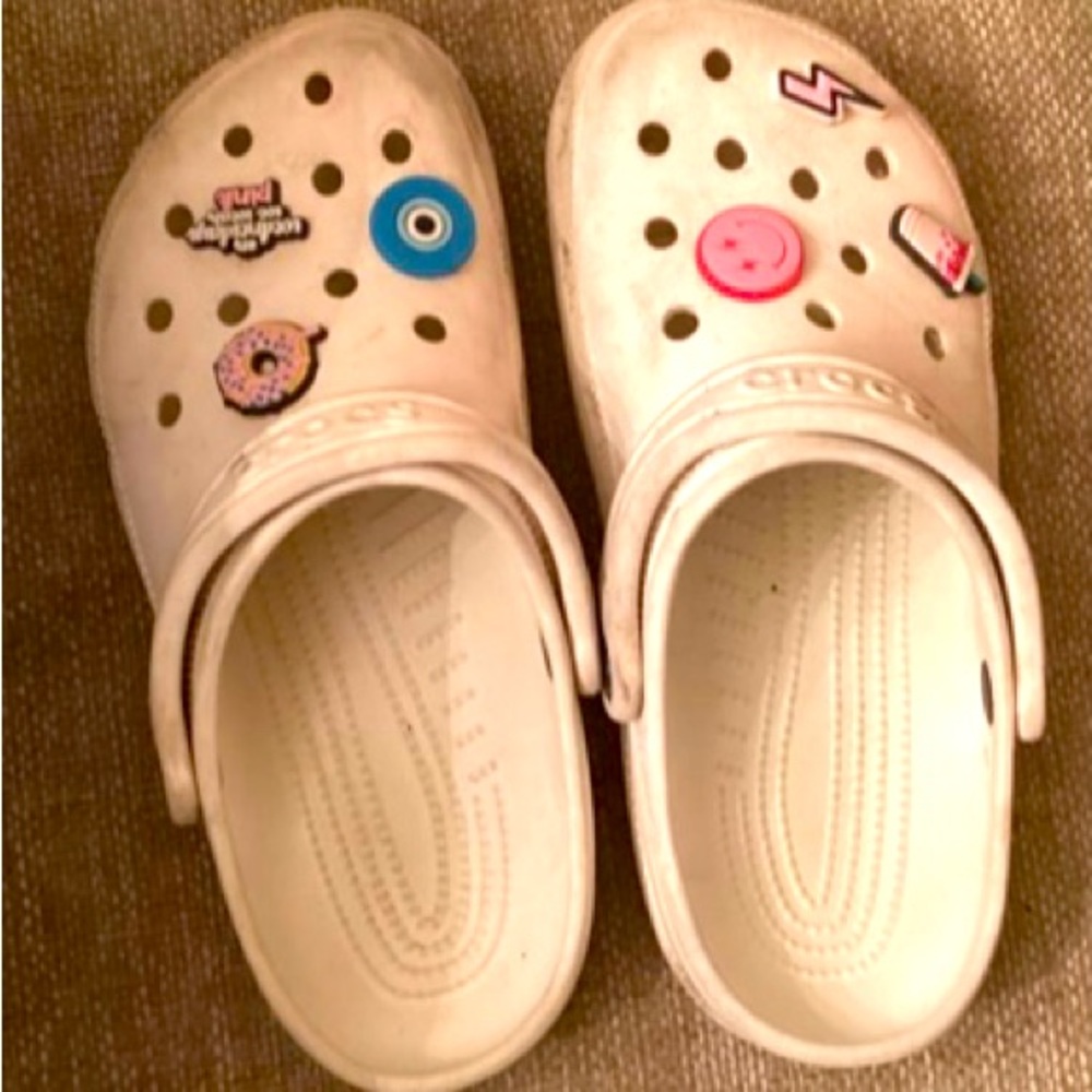 Shoe charm’s decorations